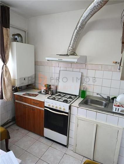 Apartament 3 camere confort 1 decomandat zona Brosteni - 7