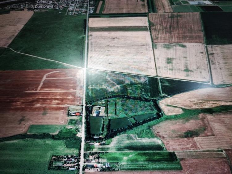 Teren privat cu amenajari ptr evenimente,cazare și pescuit sportiv. - 10