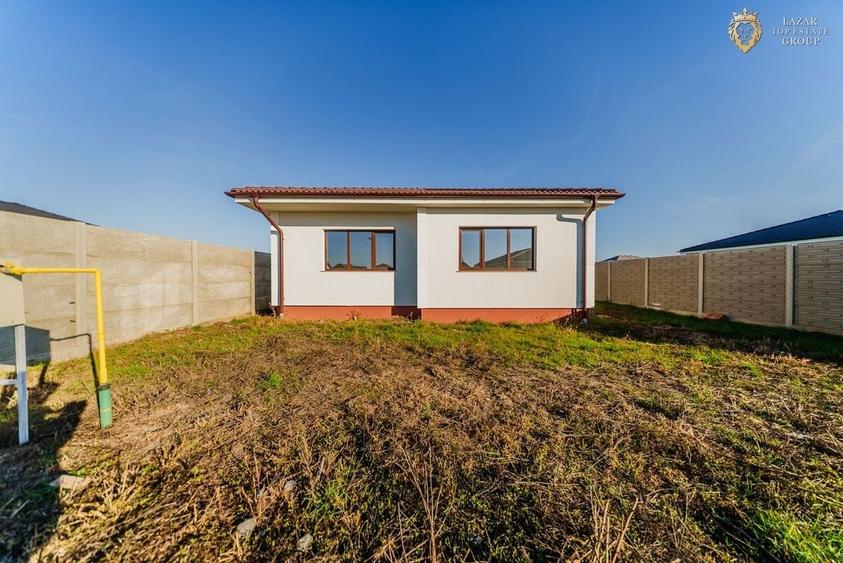 Casa  noua de vanzare 3 camere  in Bujac - 4