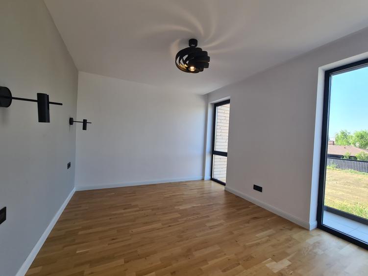 Imobil de exceptie, zona foarte buna. Prima inchiriere. Semimobilat, utilat. - 24