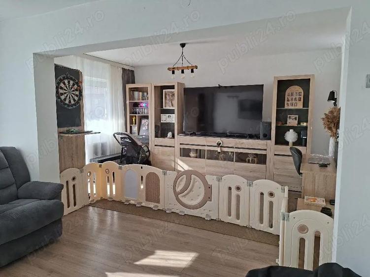 Vand schimb apt mare AN 4 camere, 90 m2, LIFT, Dacia - 1