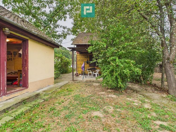 Casă de vacanță cu teren  în Lipova - 7