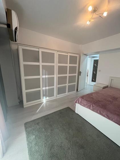 Apartament 4 camere foarte spațios 130mp utili+3 balcoane în zona Unirii - 9