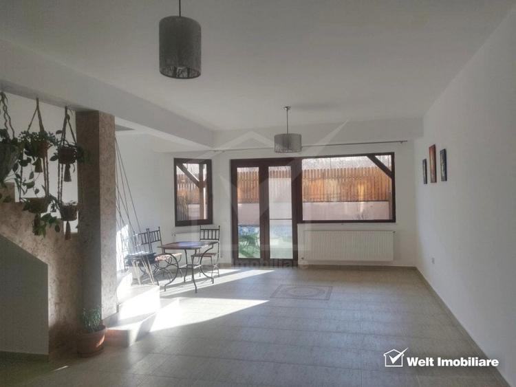 Casa de inchiriat, 6 camere, zona Aroma restaurant - 1