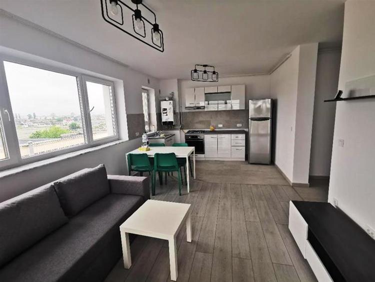 Apartament cu 2 camere decomandat, mobilat în Tractorul