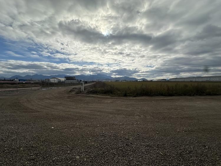 Teren de 3200 mp  zona Stupini - Centura Brasov - 1