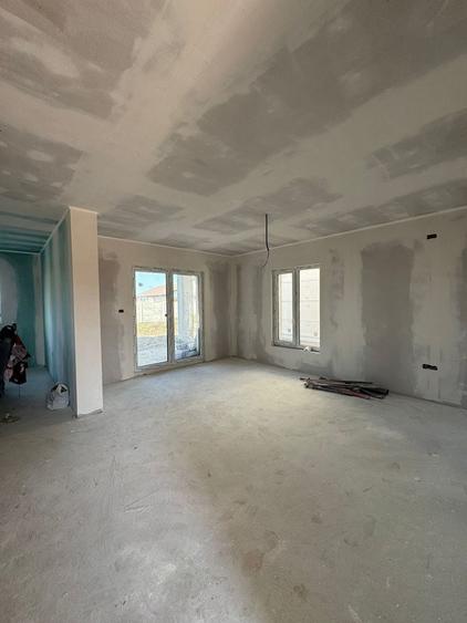 Duplex 5 camere | Carport | Zona Lidl 2 | Mosnita Noua - 9