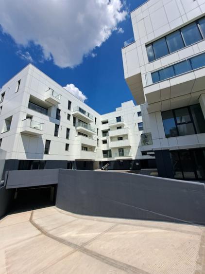 Piata Alba Iulia - Decebal - Bloc nou, modern,  S+P+4 Etaje, lift  - 2