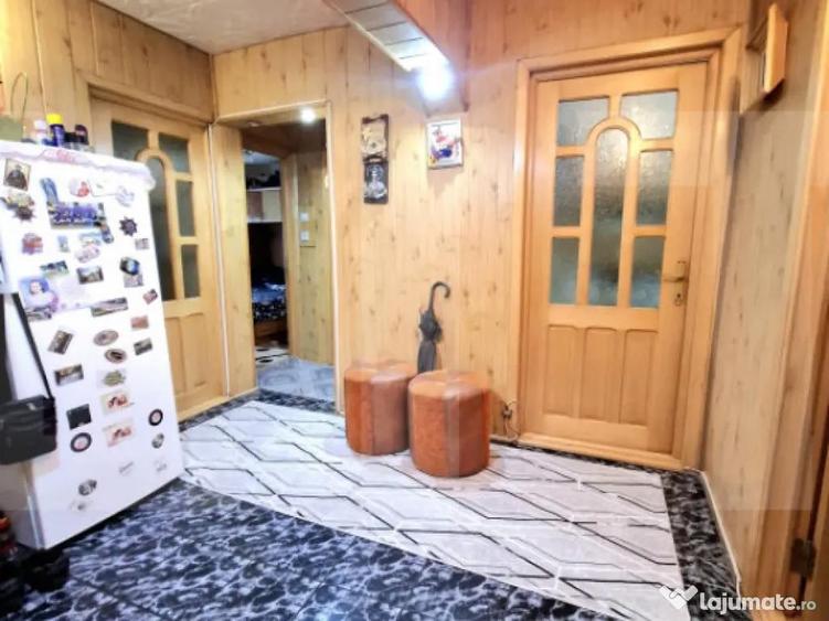 Apartament cu 3 camere, decomandat, 64 mp, zona Stadionului - 1