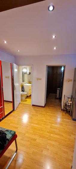 Inchiriez apartament 2 camere central - 3