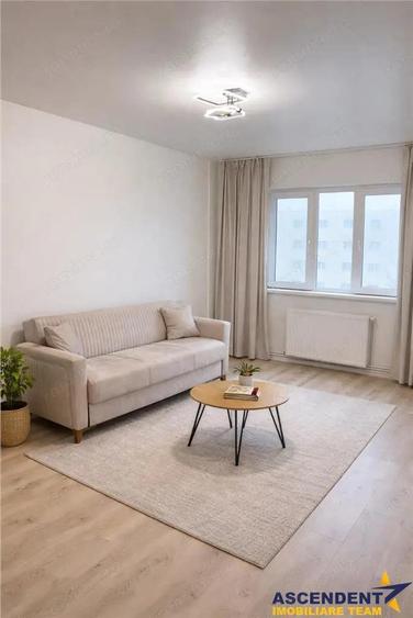 Garsoniera decomandata, Tractorul, Brasov - 1