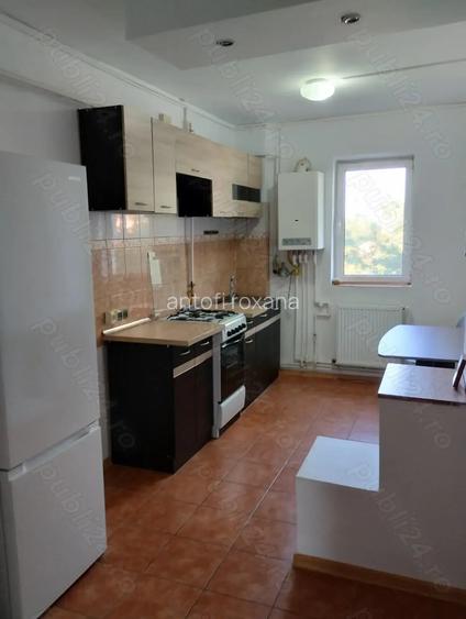 Inchiriez apartament cu 2 camere