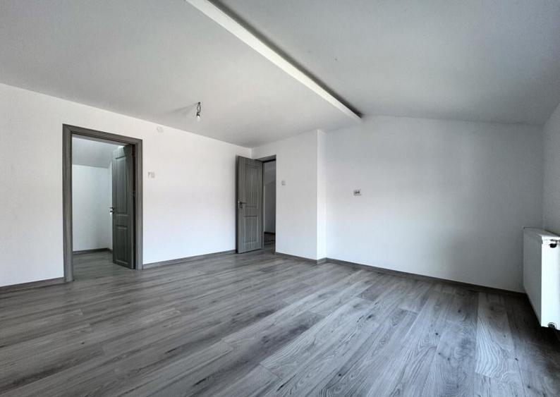 Casa super spatioasa de 4 camere, 131 mp, in zona lini? - 4