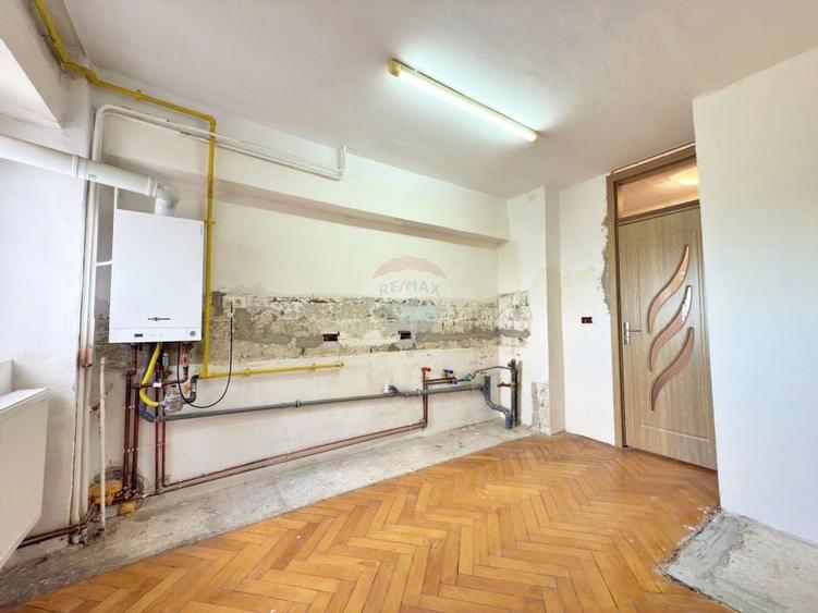 Apartament cu 4 camere de vânzare în zona Aurel Vlaicu - 6