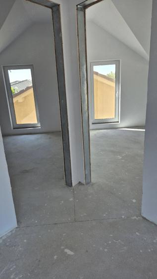 Casă cu Teren 238 Mp în Sânandrei