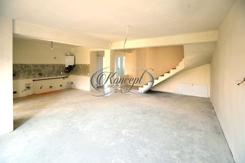 Duplex cu 5 camere cu Teren 403 Mp în Feleacu