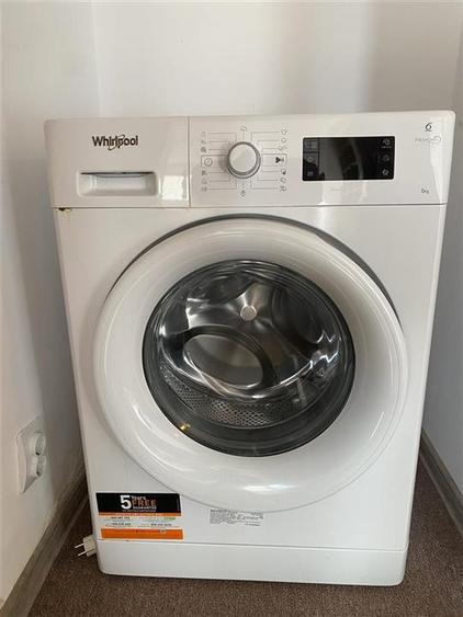 Apartament cu 3 camere decomandat în Nicolina
