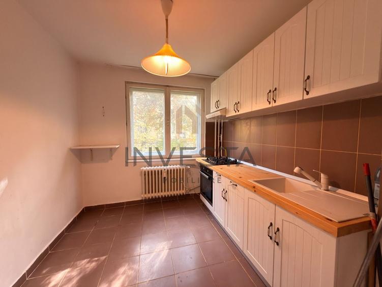 Apartament cu 3 camere semidecomandat în Gheorgheni