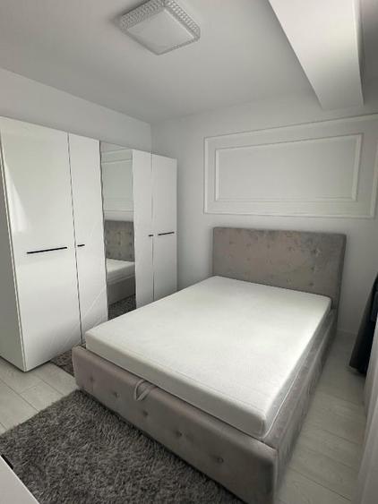 Apartament cu 2 camere semidecomandat, mobilat în Giroc