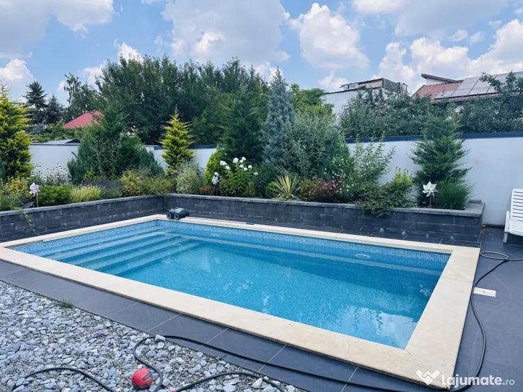Casă cu 4 camere cu Piscina în Roșu