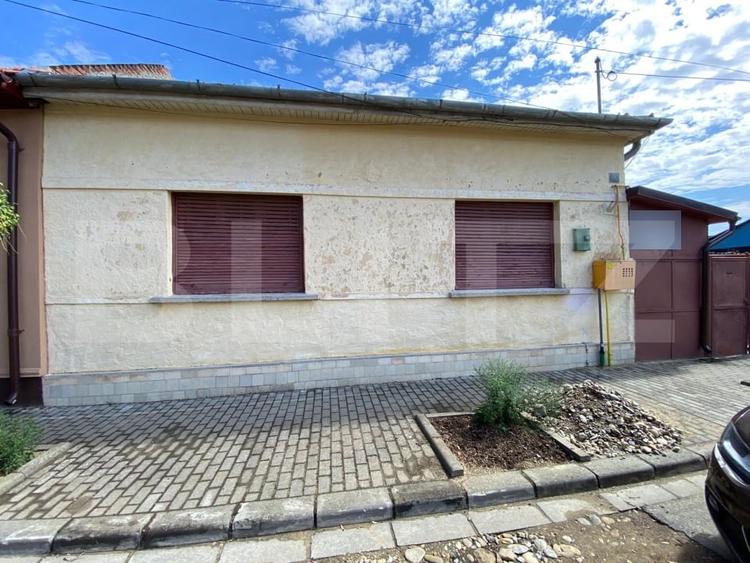 Casă individuală cu 3 camere cu Canalizare în Fratelia
