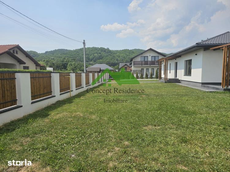 Casă cu 3 camere cu Teren 500 Mp în Central