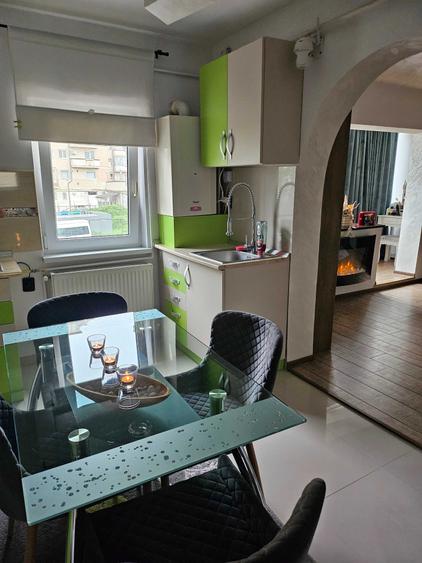 Apartament cu 2 camere semidecomandat în Lenin