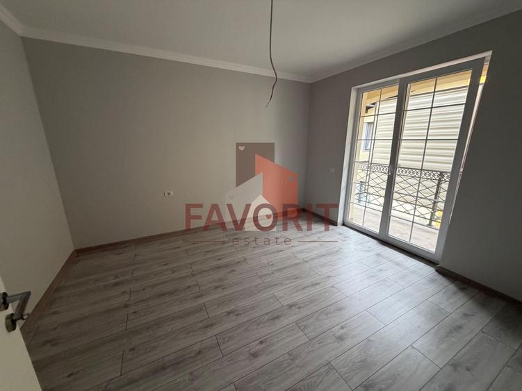 Apartament cu 2 camere decomandat în Girocului