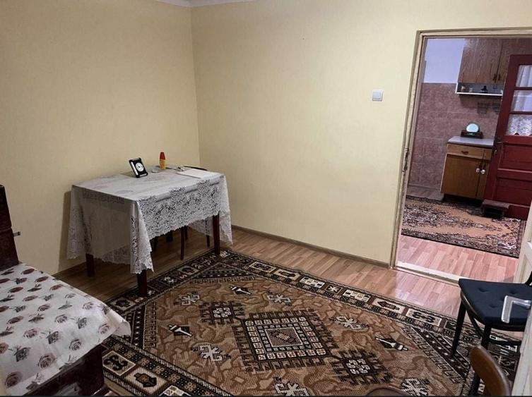 Casă cu 3 camere în Uiești