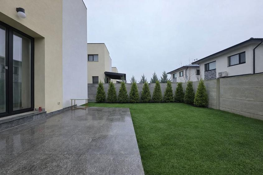 Casă individuală cu 5 camere cu Canalizare în Tunari
