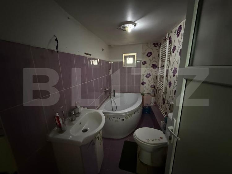 Casă individuală cu 3 camere cu Teren 597 Mp în Băicoi