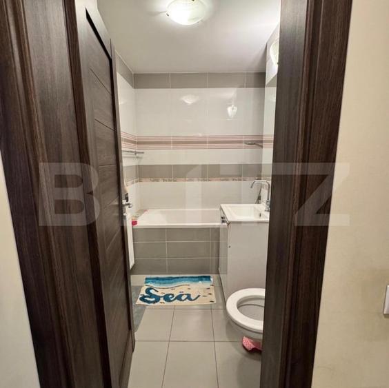 Apartament cu 4 camere decomandat, mobilat în Tudor