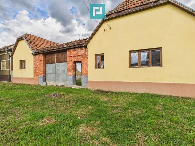 Casă individuală cu 4 camere cu Teren 1080 Mp în Buhani
