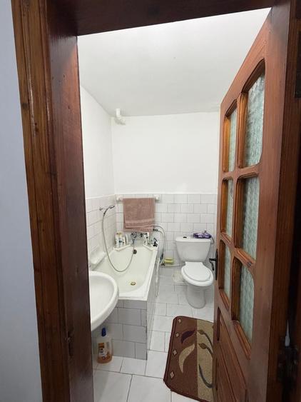 Apartament cu 3 camere decomandat în Sud