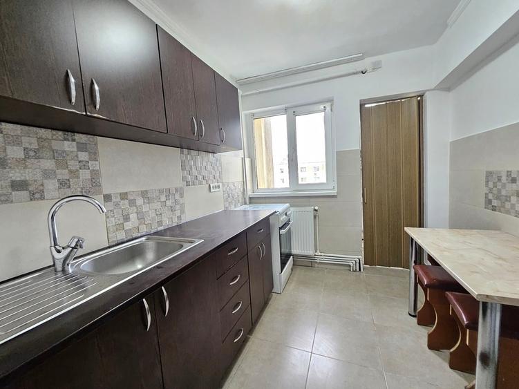 Apartament cu 3 camere decomandat în Nord