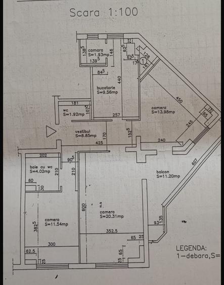 Apartament cu 3 camere decomandat în Dacia