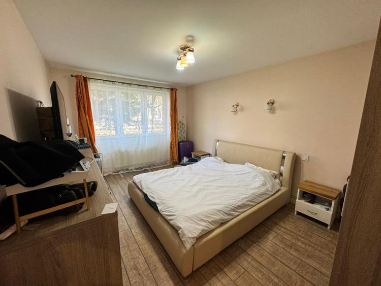 Apartament cu 3 camere decomandat, mobilat în Săsar