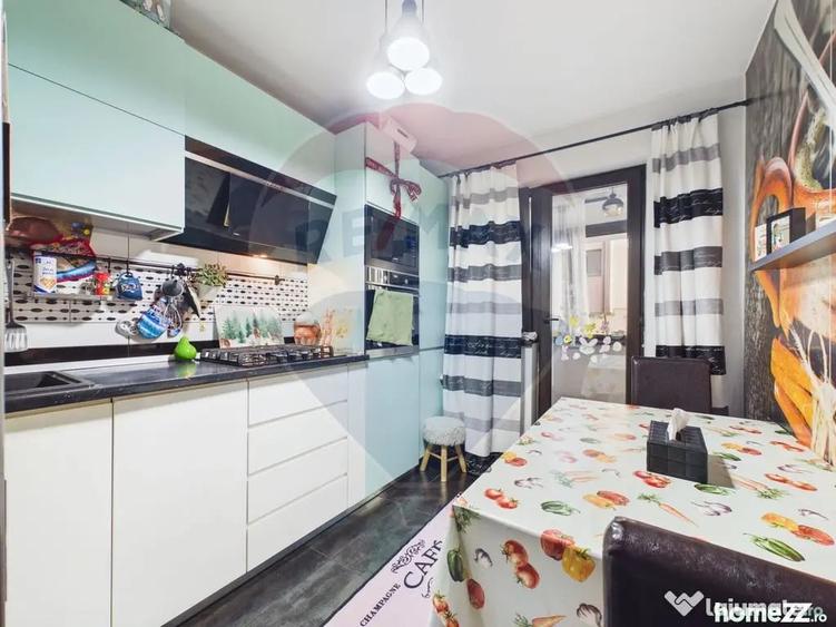 Apartament cu 3 camere decomandat în Sălaj