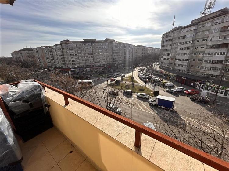 RECO Apartament 3 Camere, Zona Rogerius Etaj Intermediar - 4
