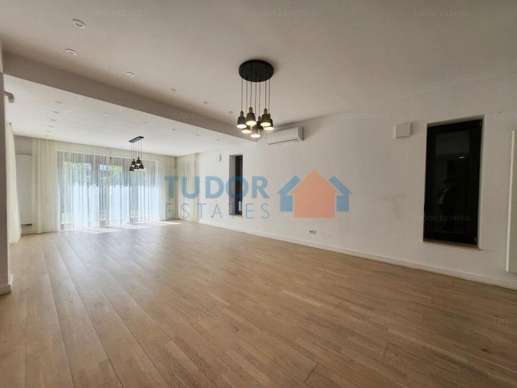 Beautiful 5 bedroom villa in Oxford Gardens - 4