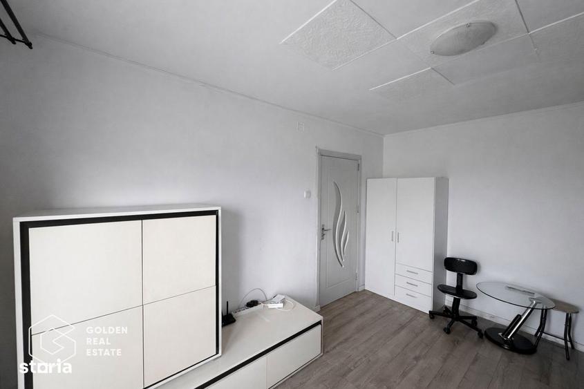 Apartament recent renovat, o camera, Piata Mica, balcon, etaj 4 - 10