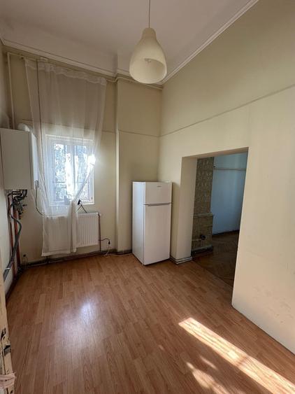 OFERTA -  3 camere - spatiu comercial - birou, atelier etc - 4