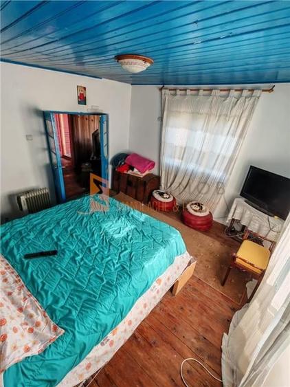 Teren intravilan + casa zona Fintesti - 13