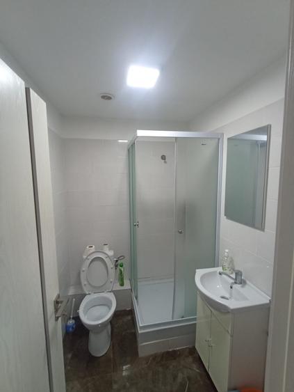 Garsoniera renovata libera de pe 3 martie - 6