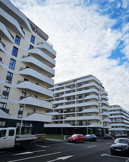 Proprietar vand ap 2 camere Flore?ti str Eroilor - 8