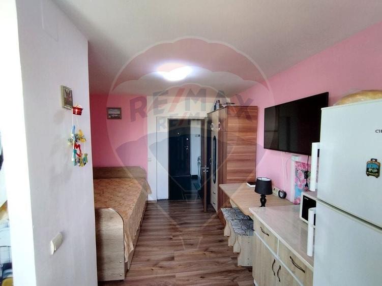 Garsonieră de v&acirc;nzare, etaj 3, zona Letea - 2