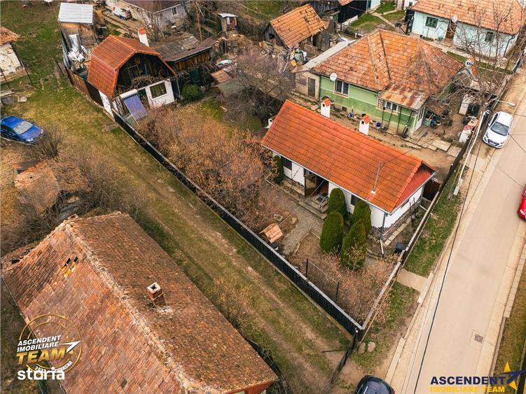 Proprietate cu 2 case in Reci:zona pitoreasca, aer curat,aproape de la - 2