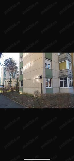 Apartament 3 camere decomandate zona Poli 2 - 9