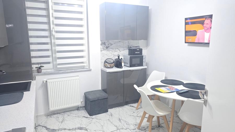 Vand apartament de 3 camere decomandat, in Deva, Imp.Traian, etaj 1, - 4