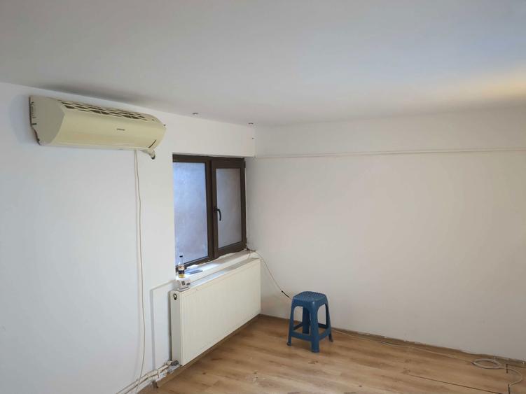 Garsoniera 25 mp de vanzare, parter, cu AC si centrala, linistita! - 1